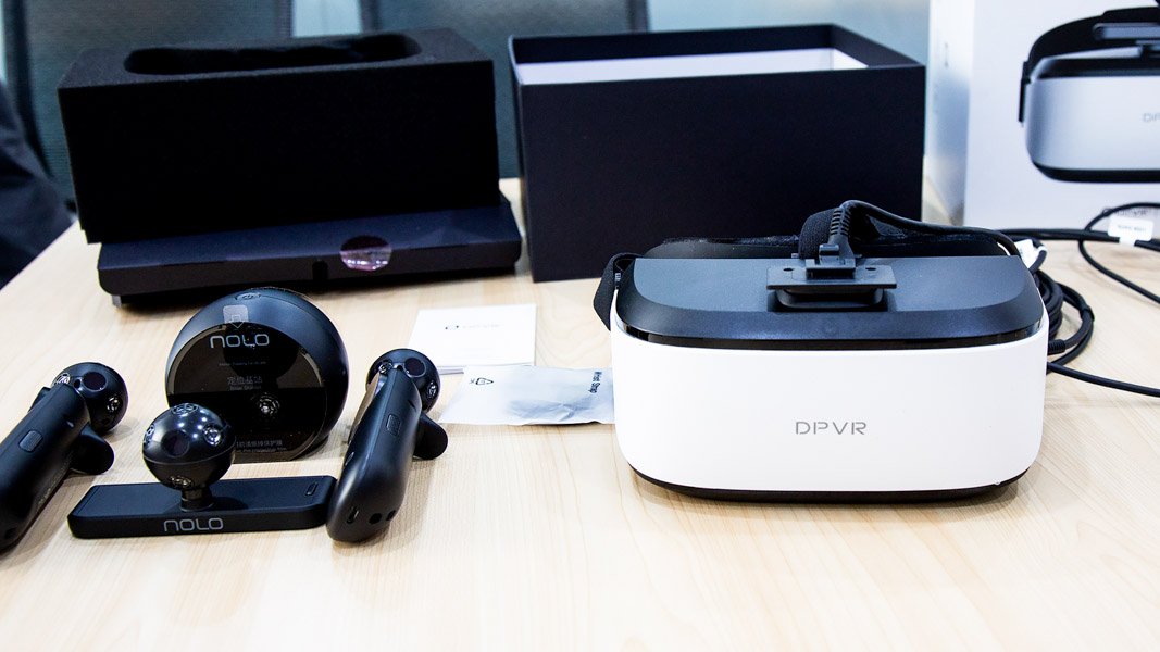 DPVR-E3-Virtual-Reality-Headset-on-a-table