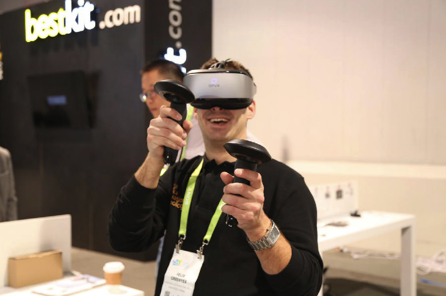 DPVR-Launches-New-5G-Cloud-VR-at-CES